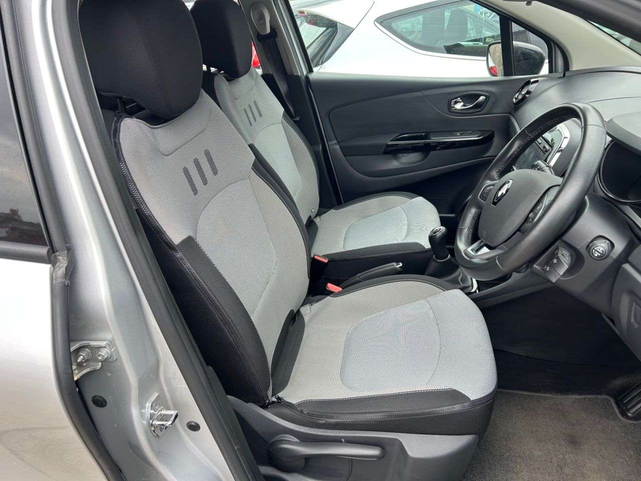 2017 RENAULT CAPTUR 2017 RENAULT CAPTUR