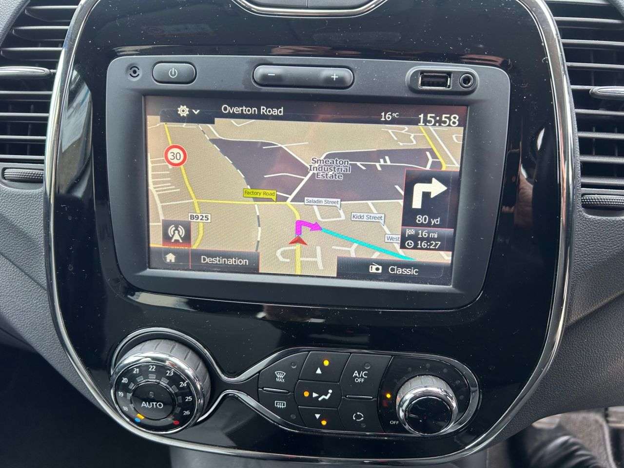 2017 RENAULT CAPTUR 2017 RENAULT CAPTUR