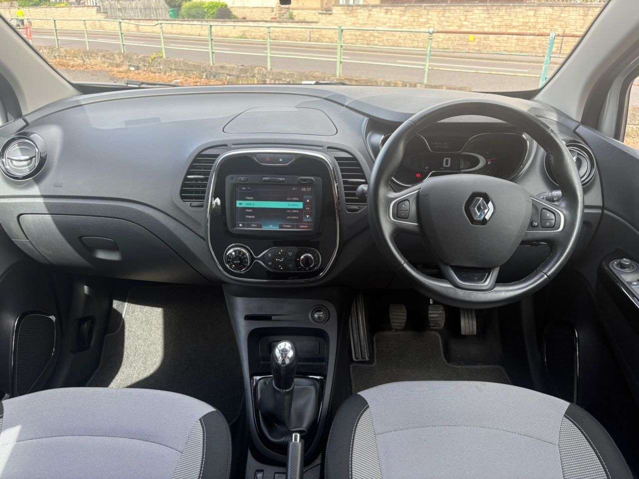 2017 RENAULT CAPTUR 2017 RENAULT CAPTUR