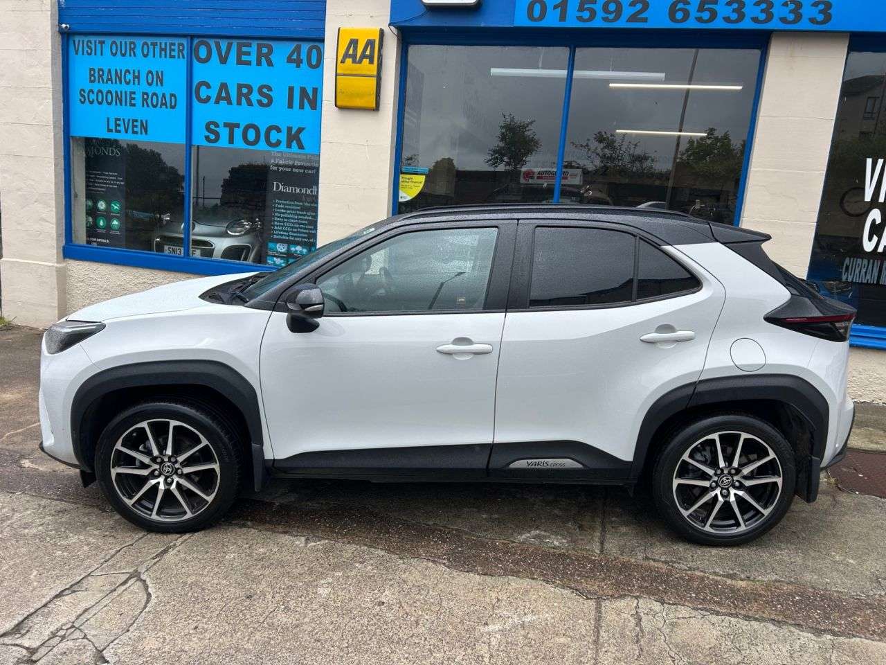 A 2022 TOYOTA YARIS CROSS 1.5 VVT-h GR SPORT SUV 5dr Petrol Hybrid E-CVT Euro 6 (s/s) (116 ps) A 2022 TOYOTA YARIS CROSS 1.5 VVT-h GR SPORT SUV 5dr Petrol Hybrid E-CVT Euro 6 (s/s) (116 ps)