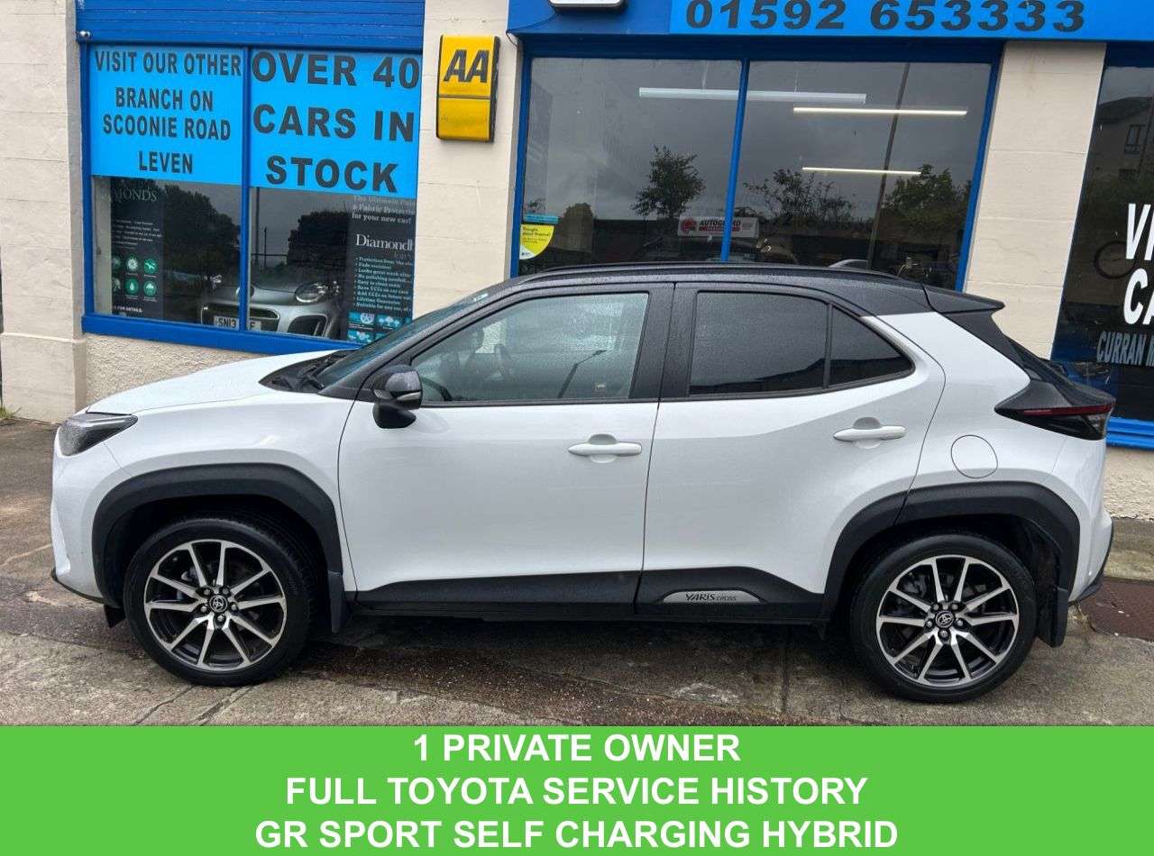 A 2022 TOYOTA YARIS CROSS 1.5 VVT-h GR SPORT SUV 5dr Petrol Hybrid E-CVT Euro 6 (s/s) (116 ps) A 2022 TOYOTA YARIS CROSS 1.5 VVT-h GR SPORT SUV 5dr Petrol Hybrid E-CVT Euro 6 (s/s) (116 ps)