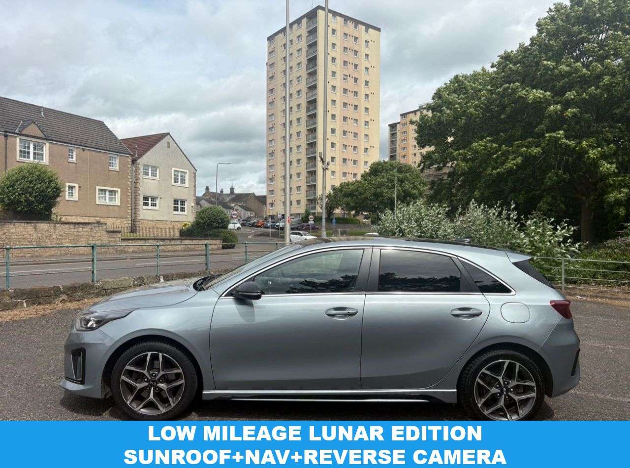 A 2020 KIA CEED 1.4 T-GDi GT-Line Lunar Edition Hatchback 5dr Petrol Manual Euro 6 (s/s) (1 A 2020 KIA CEED 1.4 T-GDi GT-Line Lunar Edition Hatchback 5dr Petrol Manual Euro 6 (s/s) (1