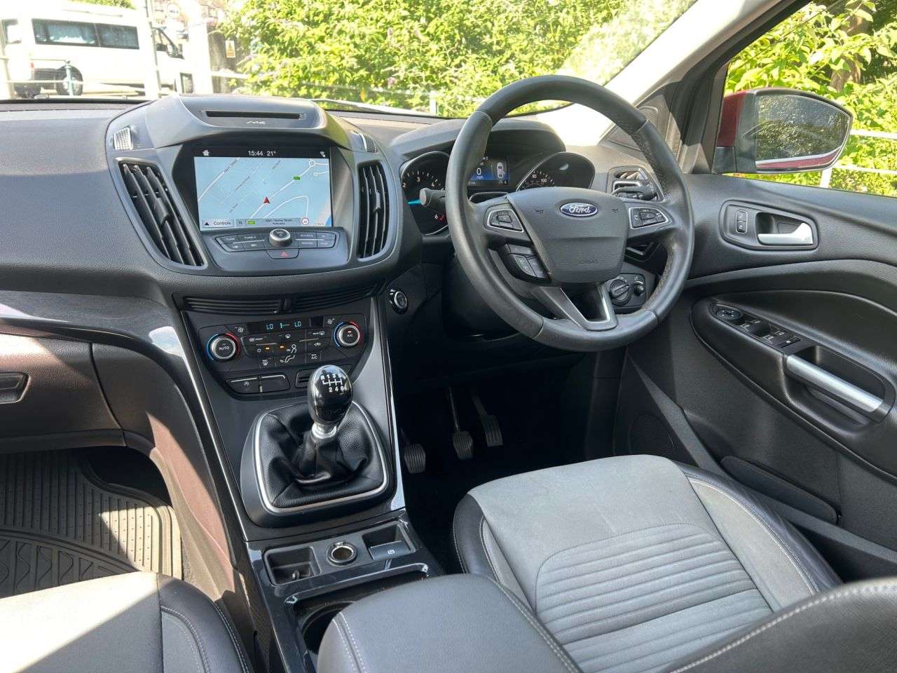 A 2017 FORD KUGA 2.0 TDCi Titanium SUV 5dr Diesel Manual Euro 6 (s/s) (150 ps) A 2017 FORD KUGA 2.0 TDCi Titanium SUV 5dr Diesel Manual Euro 6 (s/s) (150 ps)