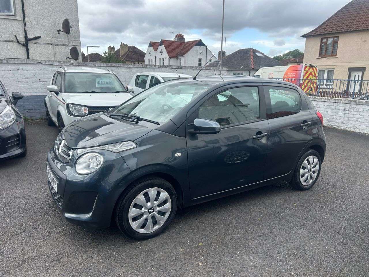 A 2019 CITROEN C1 1.0 VTi Feel Hatchback 5dr Petrol Manual Euro 6 (s/s) (72 ps) A 2019 CITROEN C1 1.0 VTi Feel Hatchback 5dr Petrol Manual Euro 6 (s/s) (72 ps)