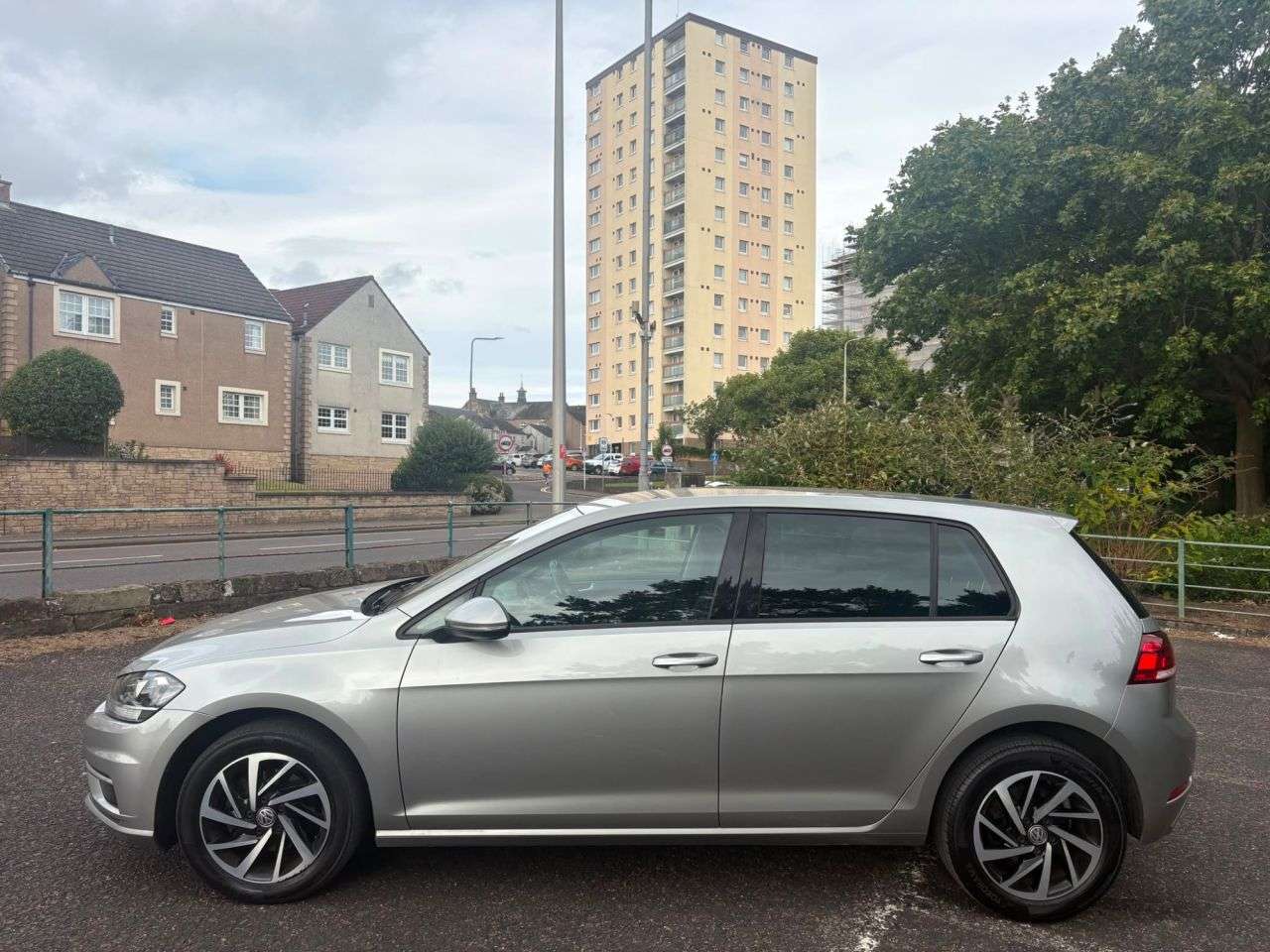 2019 VOLKSWAGEN GOLF 2019 VOLKSWAGEN GOLF