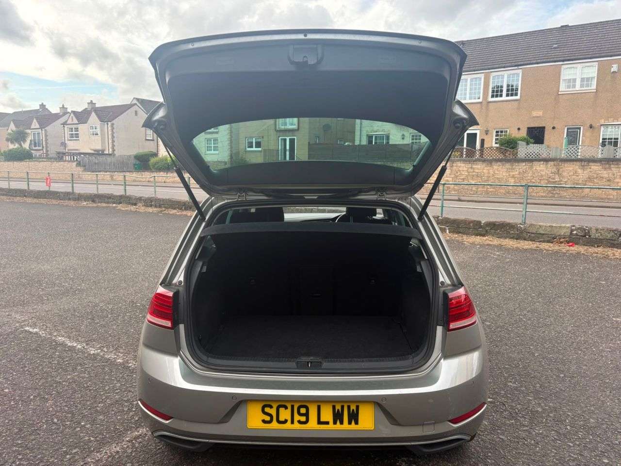2019 VOLKSWAGEN GOLF 2019 VOLKSWAGEN GOLF