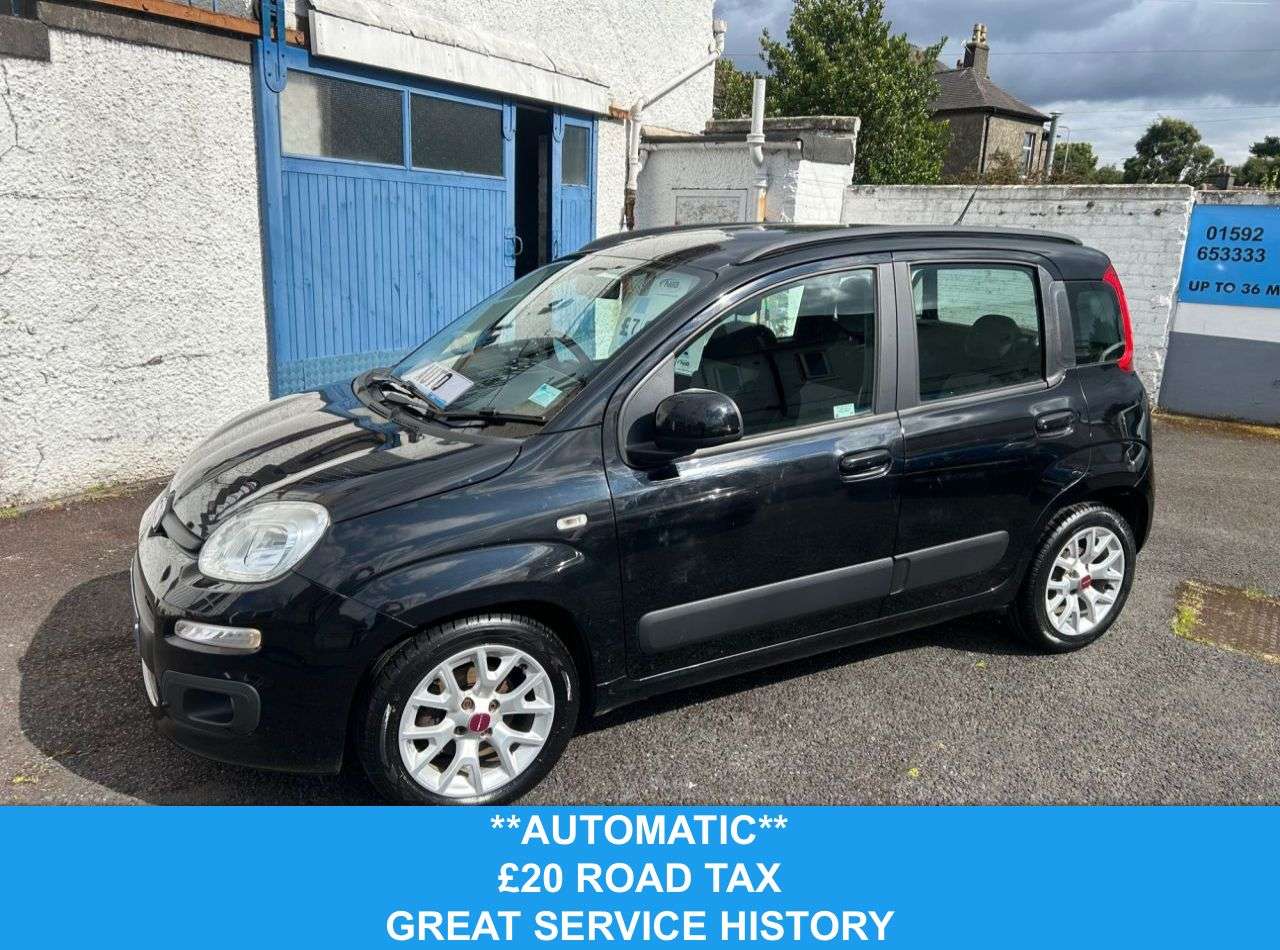 A 2016 FIAT PANDA 0.9 TwinAir Lounge Hatchback 5dr Petrol Dualogic Euro 6 (s/s) (85 bhp) A 2016 FIAT PANDA 0.9 TwinAir Lounge Hatchback 5dr Petrol Dualogic Euro 6 (s/s) (85 bhp)