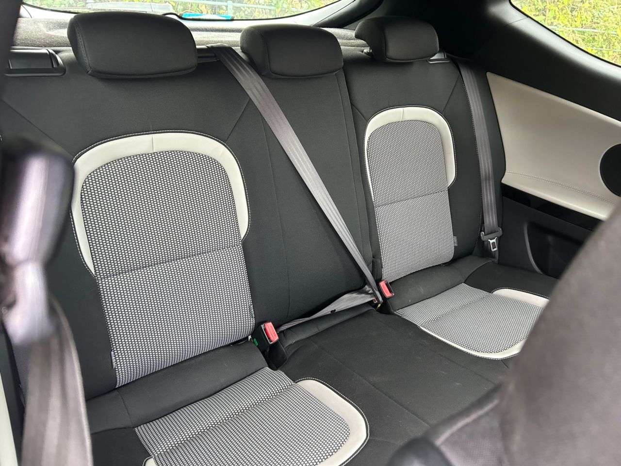 2013 KIA PROCEED 2013 KIA PROCEED