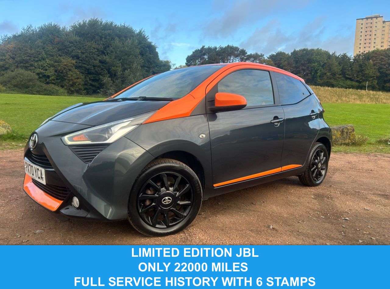 A 2020 TOYOTA AYGO 1.0 VVT-i JBL Edition Hatchback 5dr Petrol Manual Euro 6 (71 ps) A 2020 TOYOTA AYGO 1.0 VVT-i JBL Edition Hatchback 5dr Petrol Manual Euro 6 (71 ps)