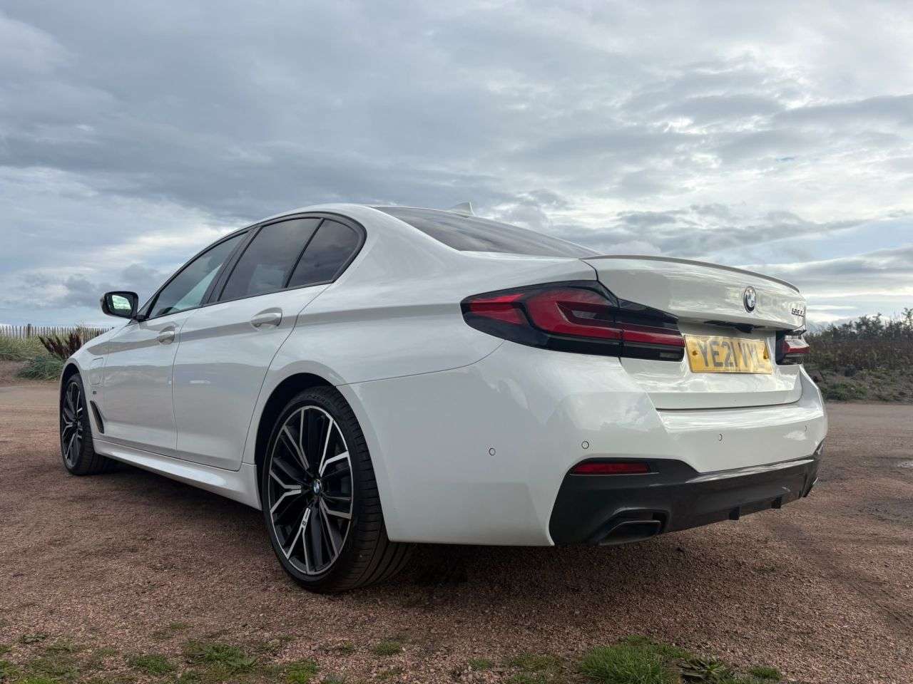 2021 BMW 5 SERIES 2021 BMW 5 SERIES