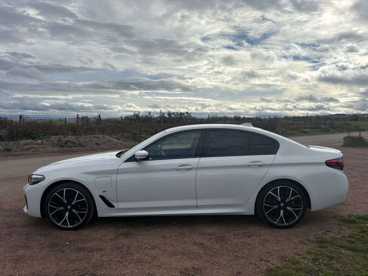 2021 BMW 5 SERIES 2021 BMW 5 SERIES