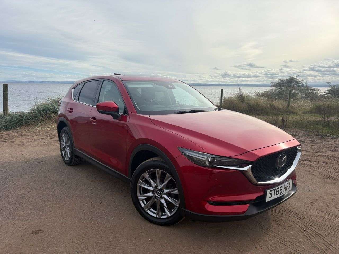 A 2019 MAZDA CX-5 2.0 SKYACTIV-G Sport Nav+ SUV 5dr Petrol Manual Euro 6 (s/s) (165 ps) A 2019 MAZDA CX-5 2.0 SKYACTIV-G Sport Nav+ SUV 5dr Petrol Manual Euro 6 (s/s) (165 ps)