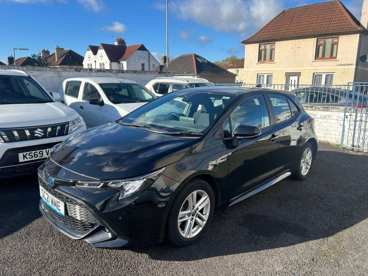 A 2021 TOYOTA COROLLA 2.0 VVT-h GPF Icon Tech Hatchback 5dr Petrol Hybrid CVT Euro 6 (s/s) (184 p A 2021 TOYOTA COROLLA 2.0 VVT-h GPF Icon Tech Hatchback 5dr Petrol Hybrid CVT Euro 6 (s/s) (184 p