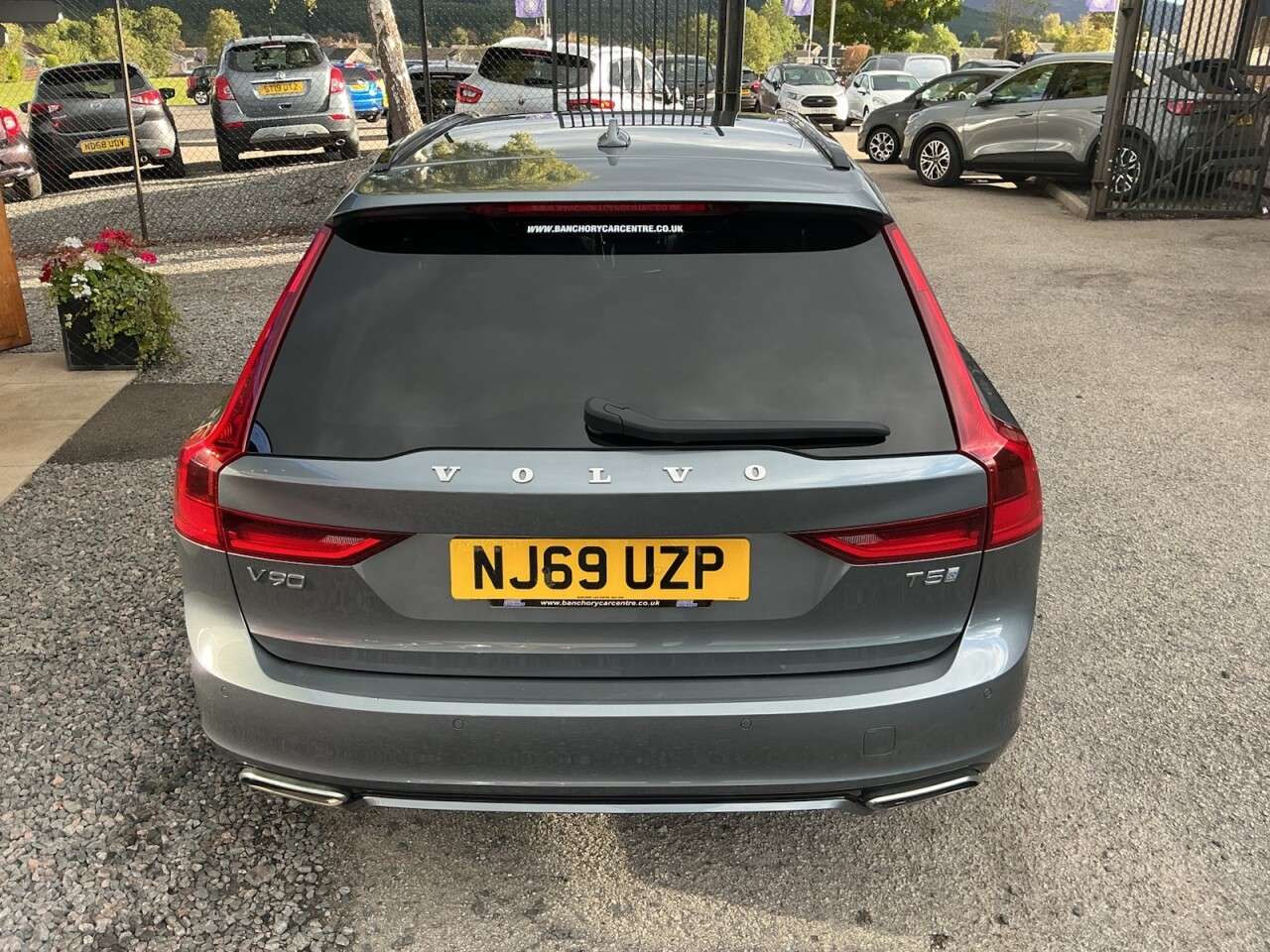 2019 VOLVO V90 2019 VOLVO V90