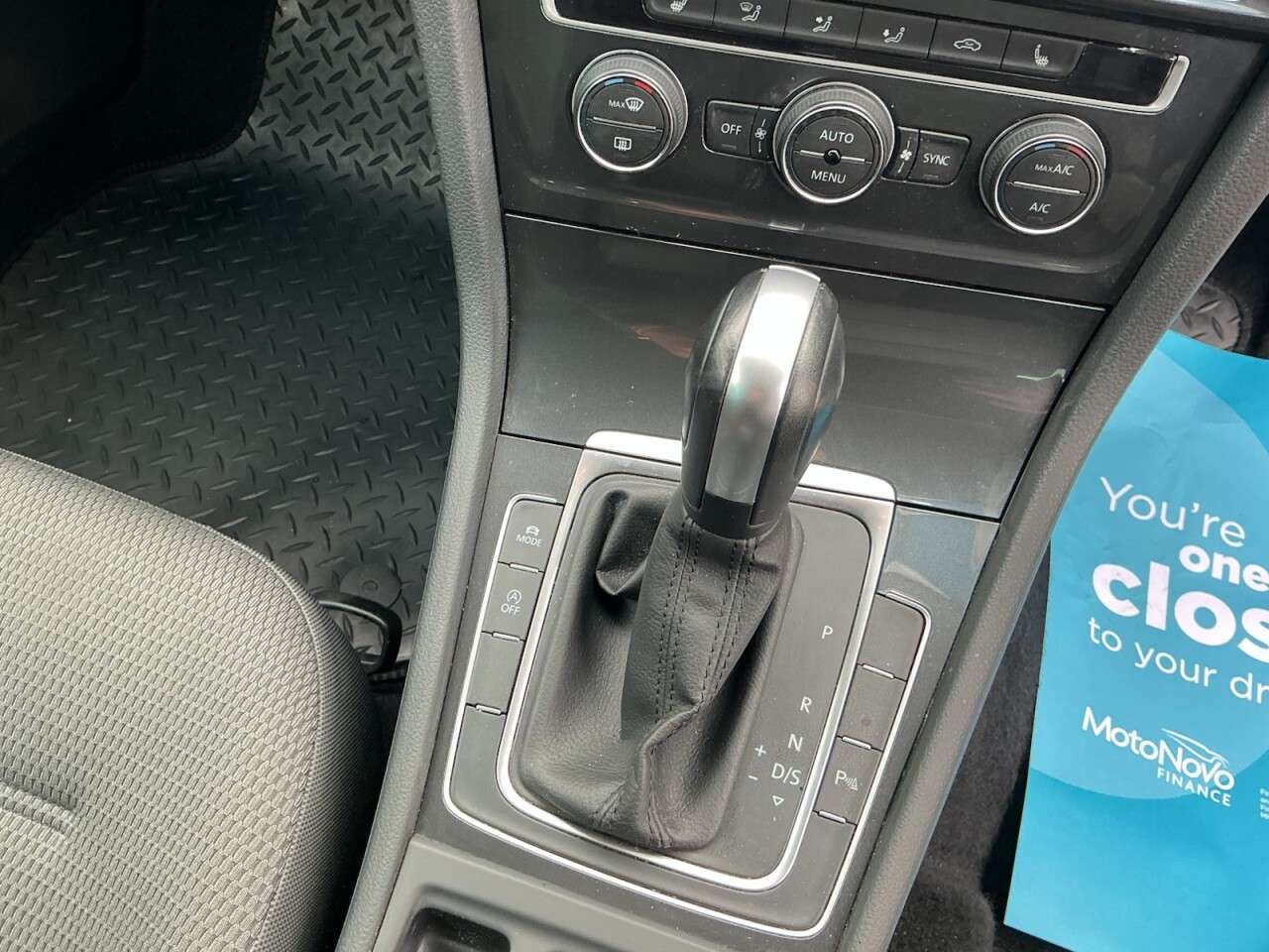 2020 VOLKSWAGEN GOLF 2020 VOLKSWAGEN GOLF