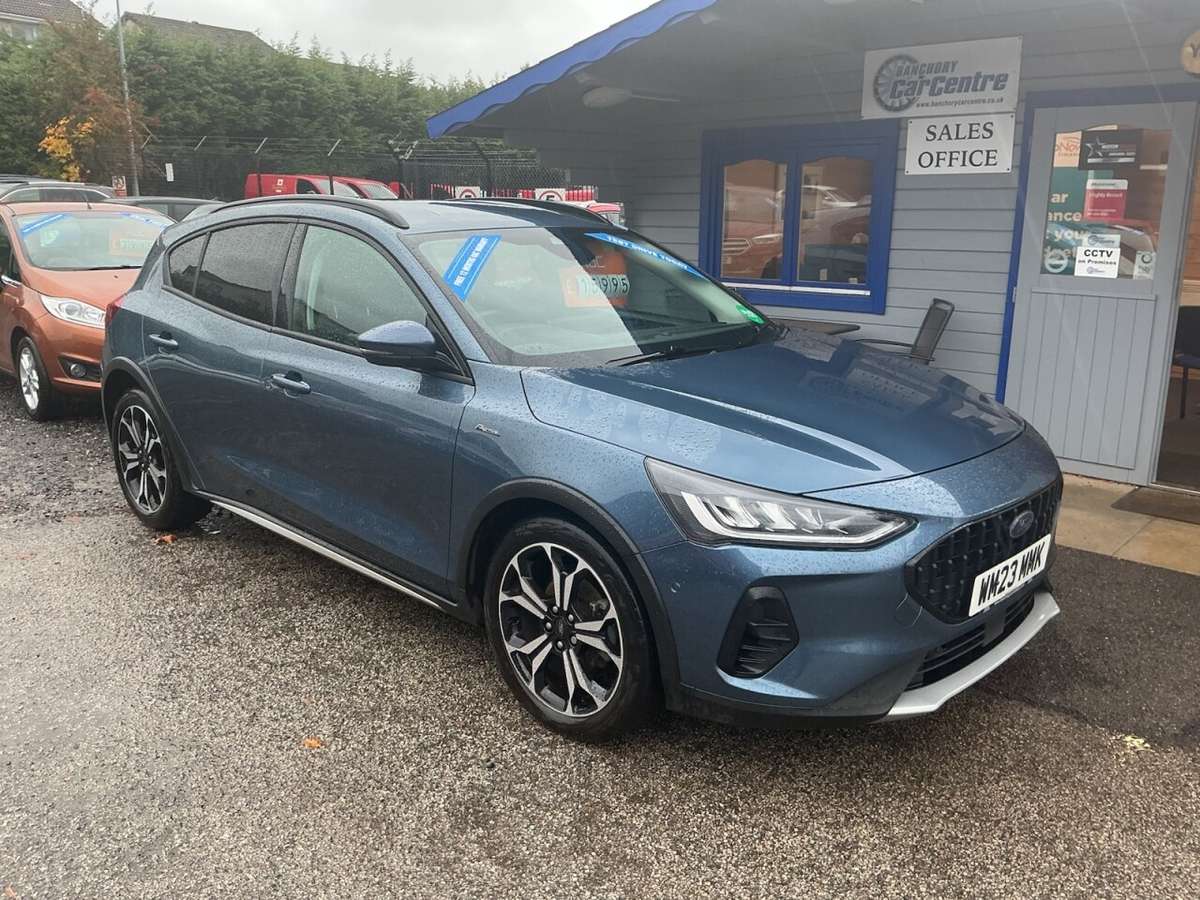 Check out this Ford Focus 2023 Petrol Manual