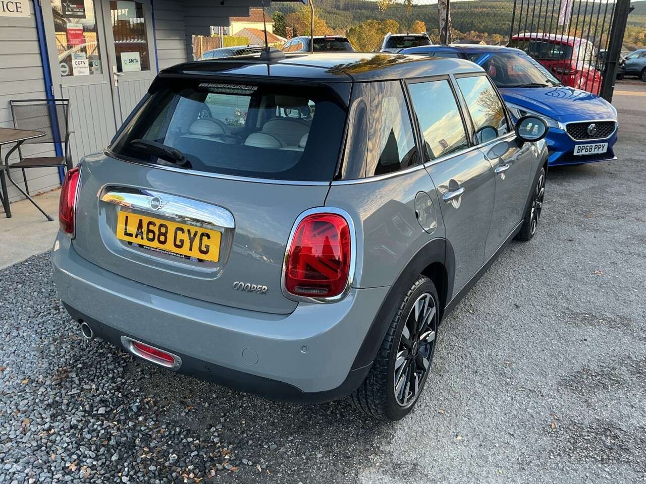 A 2018 MINI HATCH 1.5 Cooper Exclusive Hatchback 5dr Petrol Manual Euro 6 (s/s) (136 ps) Free A 2018 MINI HATCH 1.5 Cooper Exclusive Hatchback 5dr Petrol Manual Euro 6 (s/s) (136 ps) Free