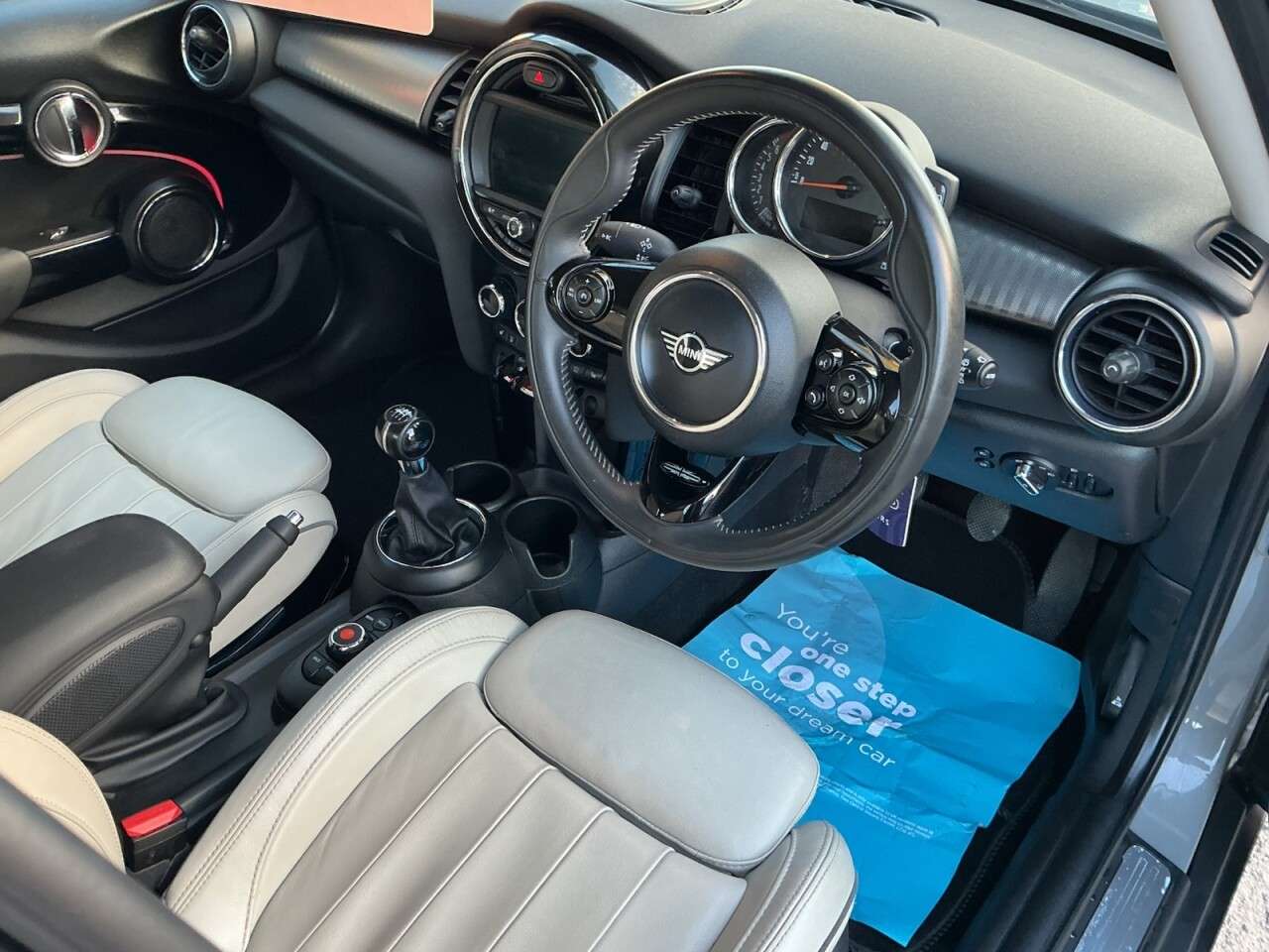 2018 MINI HATCH 2018 MINI HATCH