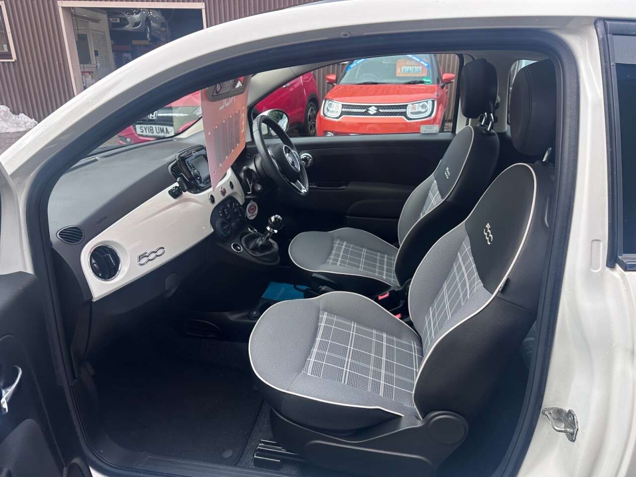 2018 FIAT 500 2018 FIAT 500