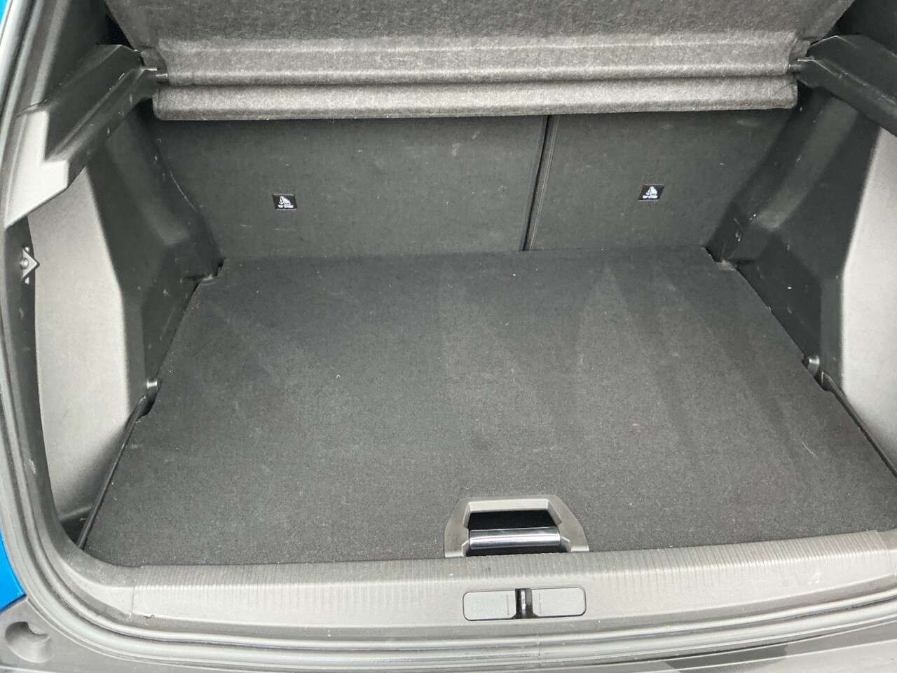 2023 PEUGEOT 2008 2023 PEUGEOT 2008