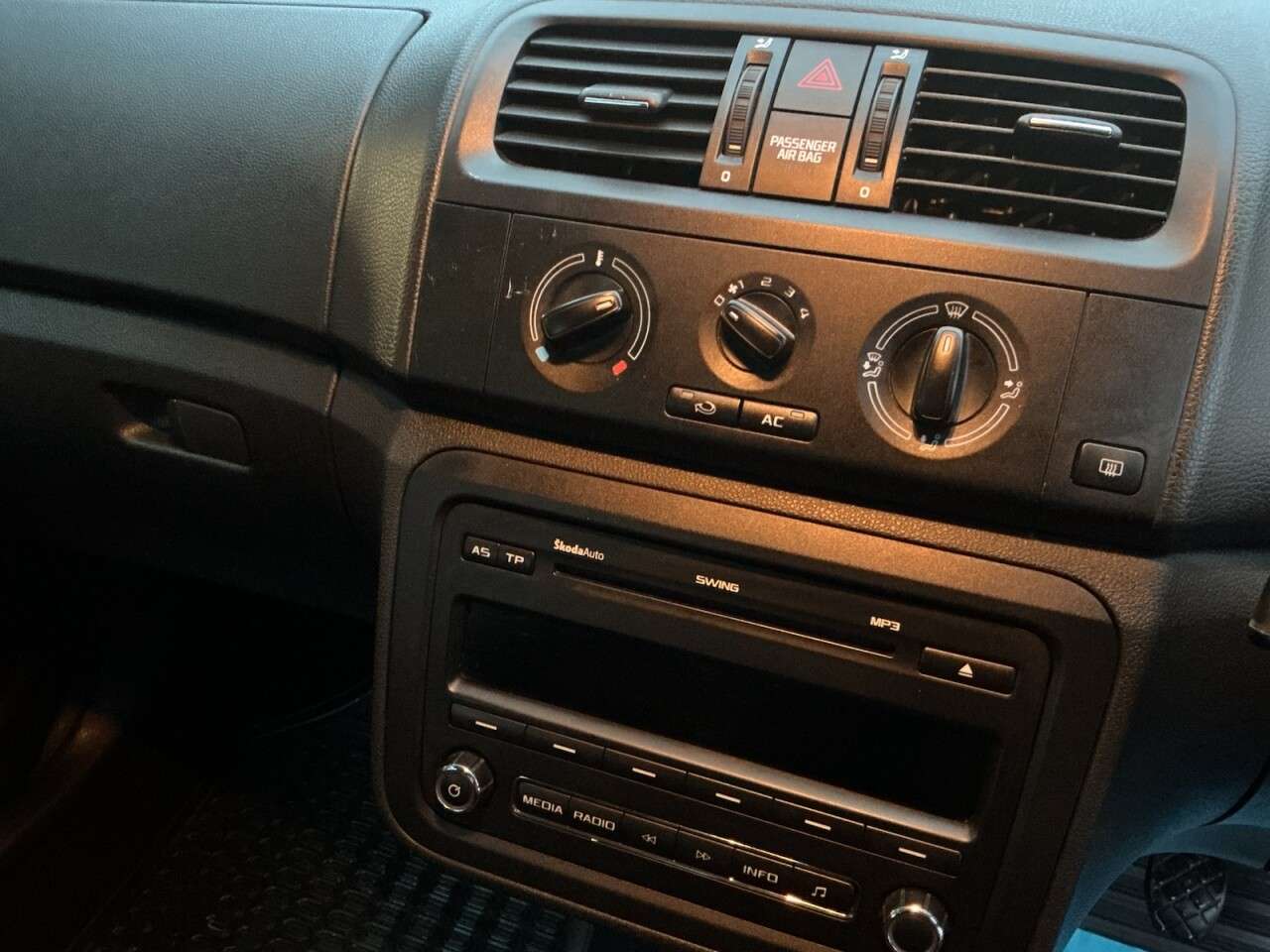 2013 SKODA FABIA 2013 SKODA FABIA