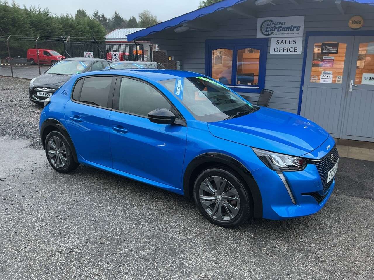 A 2022 PEUGEOT E-208 50kWh Allure Premium Hatchback 5dr Electric Auto (7kW Charger) (136 ps) Low A 2022 PEUGEOT E-208 50kWh Allure Premium Hatchback 5dr Electric Auto (7kW Charger) (136 ps) Low