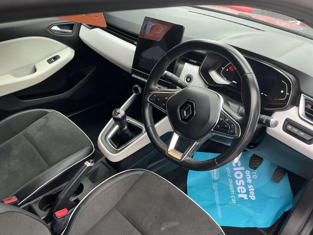 2021 RENAULT CLIO 2021 RENAULT CLIO