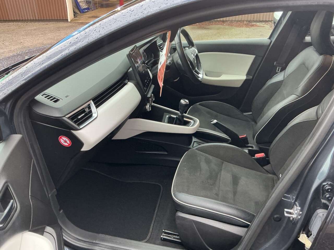 2021 RENAULT CLIO 2021 RENAULT CLIO