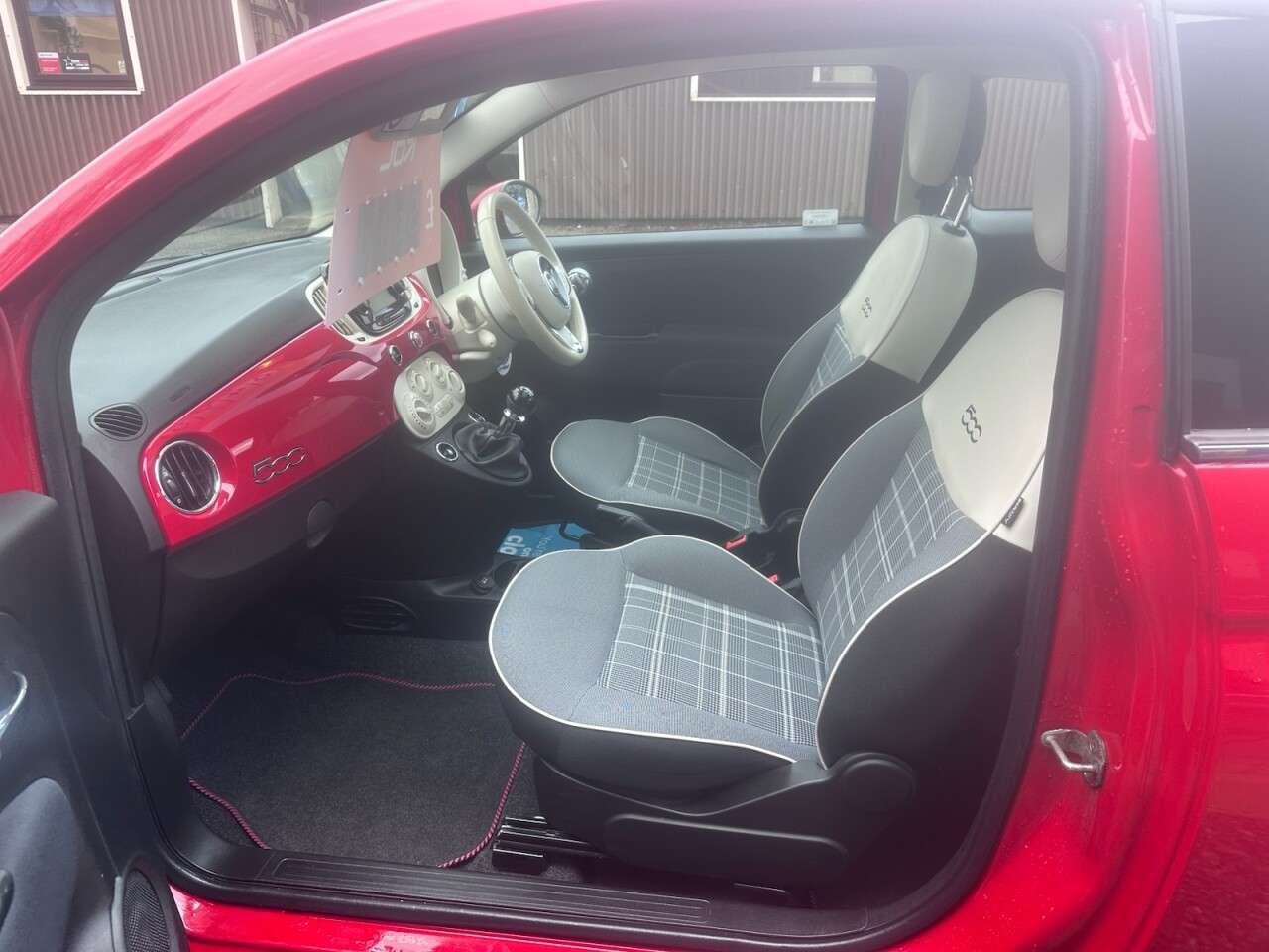 2018 FIAT 500 2018 FIAT 500