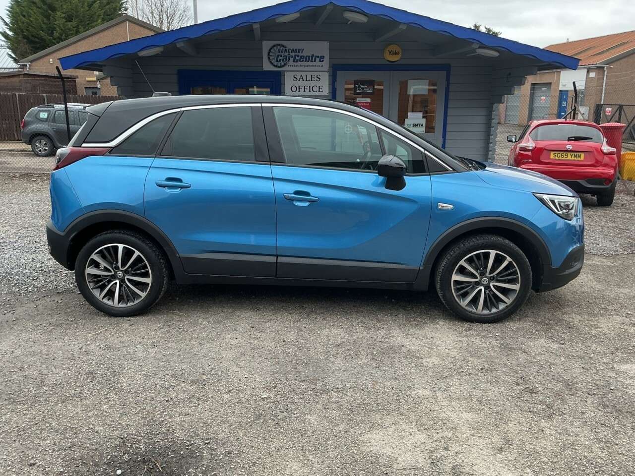 A 2020 VAUXHALL CROSSLAND X 1.2 Turbo Elite Nav SUV 5dr Petrol Auto Euro 6 (s/s) (130 ps) Low Mileage A A 2020 VAUXHALL CROSSLAND X 1.2 Turbo Elite Nav SUV 5dr Petrol Auto Euro 6 (s/s) (130 ps) Low Mileage A