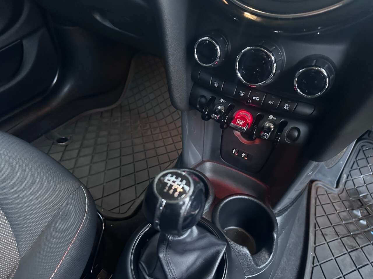 2018 MINI HATCH 2018 MINI HATCH