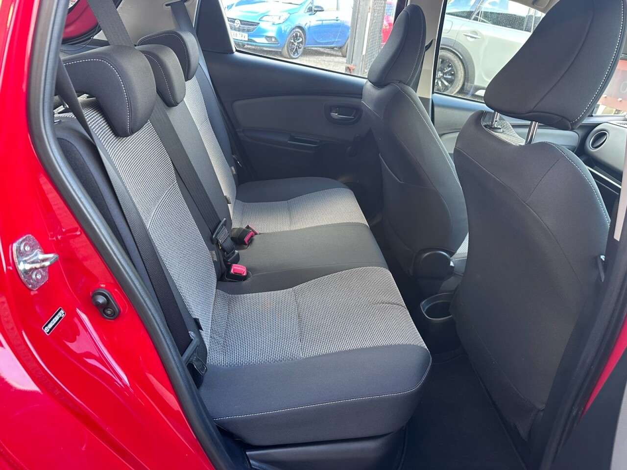 2015 TOYOTA YARIS 2015 TOYOTA YARIS