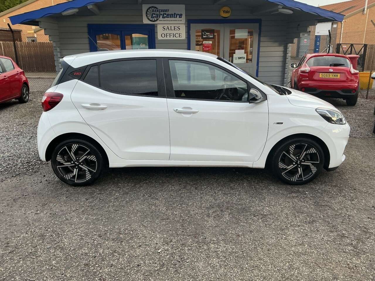 A 2024 HYUNDAI I10 1.0 T-GDi N Line Hatchback 5dr Petrol Manual Euro 6 (s/s) (100 ps) Great sp A 2024 HYUNDAI I10 1.0 T-GDi N Line Hatchback 5dr Petrol Manual Euro 6 (s/s) (100 ps) Great sp