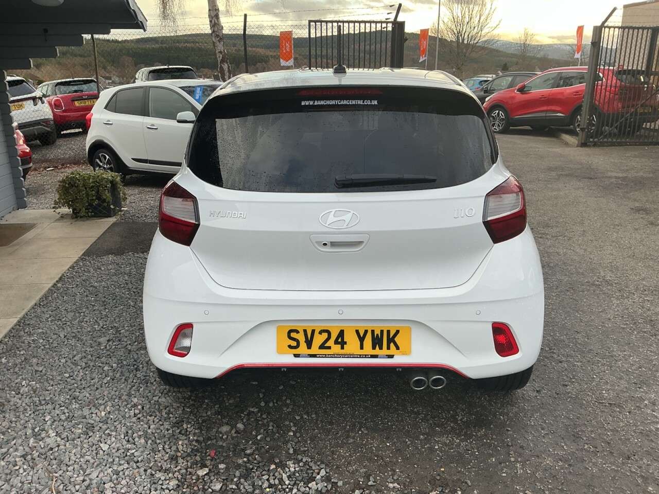 2024 HYUNDAI I10 2024 HYUNDAI I10