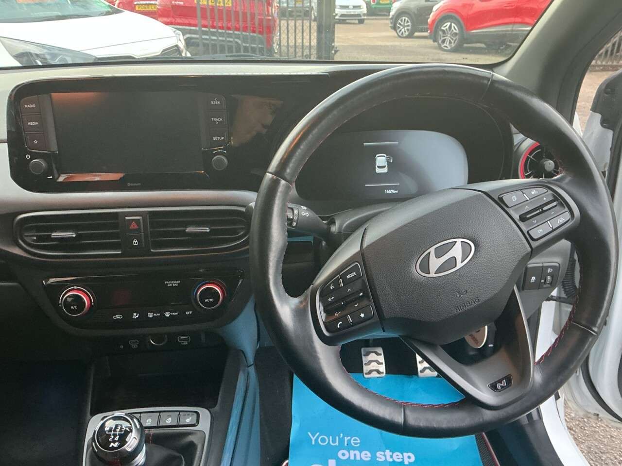 2024 HYUNDAI I10 2024 HYUNDAI I10