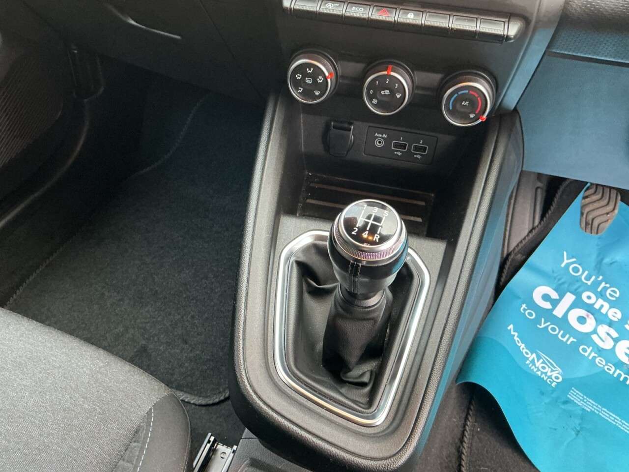 2020 RENAULT CLIO 2020 RENAULT CLIO