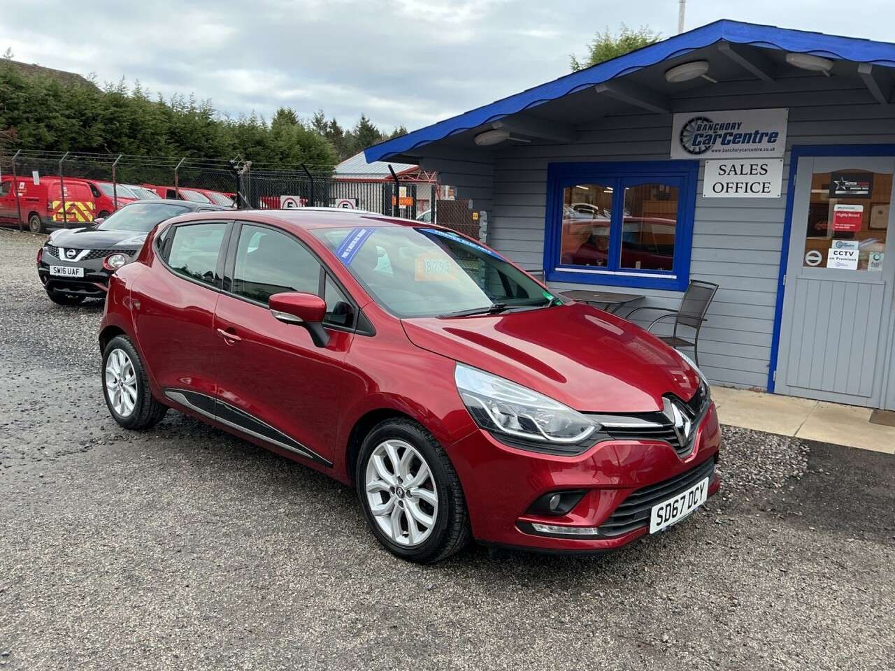 A 2017 RENAULT CLIO 1.5 dCi Dynamique Nav Hatchback 5dr Diesel Manual Euro 6 (s/s) (90 ps) Free A 2017 RENAULT CLIO 1.5 dCi Dynamique Nav Hatchback 5dr Diesel Manual Euro 6 (s/s) (90 ps) Free