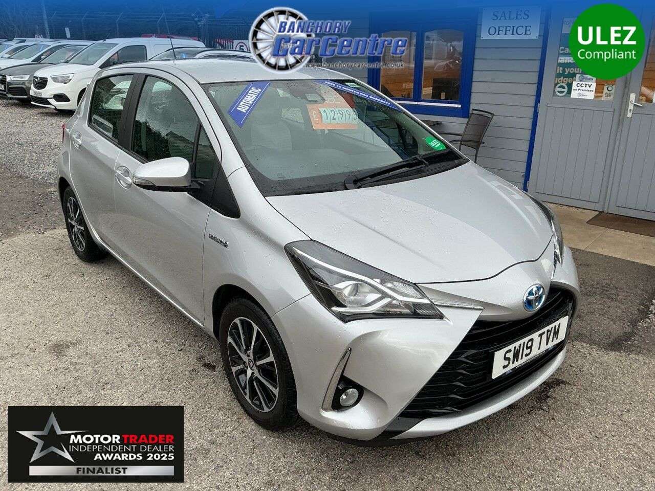 A 2019 TOYOTA YARIS 1.5 VVT-h Icon Tech Hatchback 5dr Petrol Hybrid E-CVT Euro 6 (s/s) (100 ps) A 2019 TOYOTA YARIS 1.5 VVT-h Icon Tech Hatchback 5dr Petrol Hybrid E-CVT Euro 6 (s/s) (100 ps)
