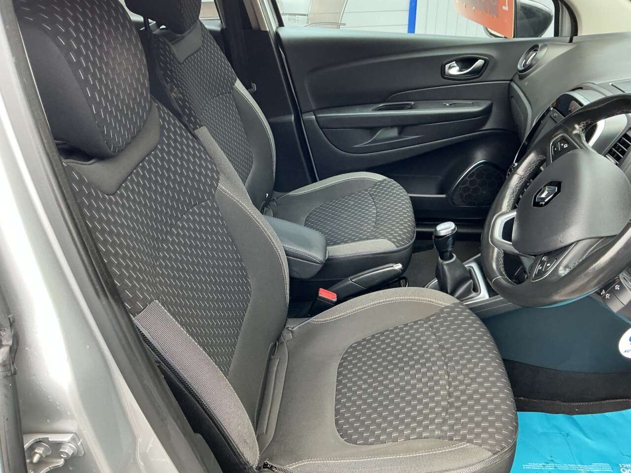 2017 RENAULT CAPTUR 2017 RENAULT CAPTUR