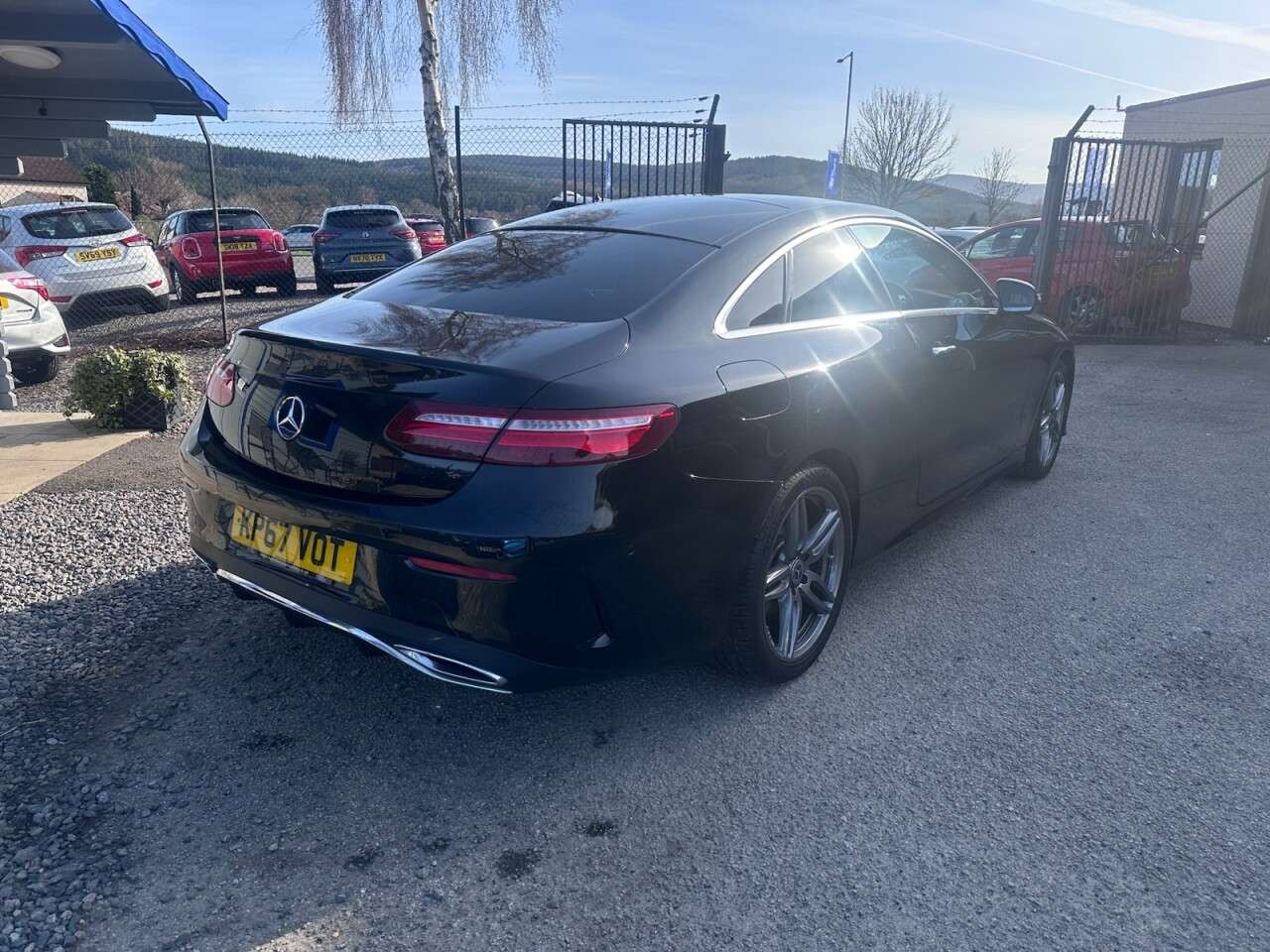 A 2017 MERCEDES-BENZ E-CLASS 2.0 E220d AMG Line (Premium Plus) Coupe 2dr Diesel G-Tronic+ Euro 6 (s/s) ( A 2017 MERCEDES-BENZ E-CLASS 2.0 E220d AMG Line (Premium Plus) Coupe 2dr Diesel G-Tronic+ Euro 6 (s/s) (