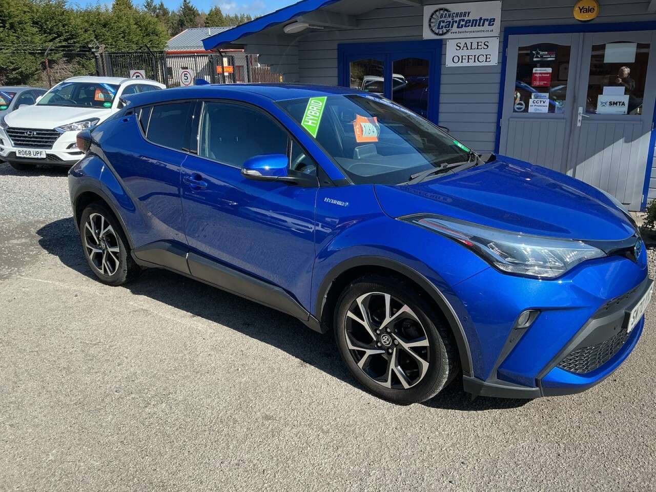 A 2021 TOYOTA C-HR 1.8 VVT-h GPF Design SUV 5dr Petrol Hybrid CVT Euro 6 (s/s) (122 ps) Automa A 2021 TOYOTA C-HR 1.8 VVT-h GPF Design SUV 5dr Petrol Hybrid CVT Euro 6 (s/s) (122 ps) Automa