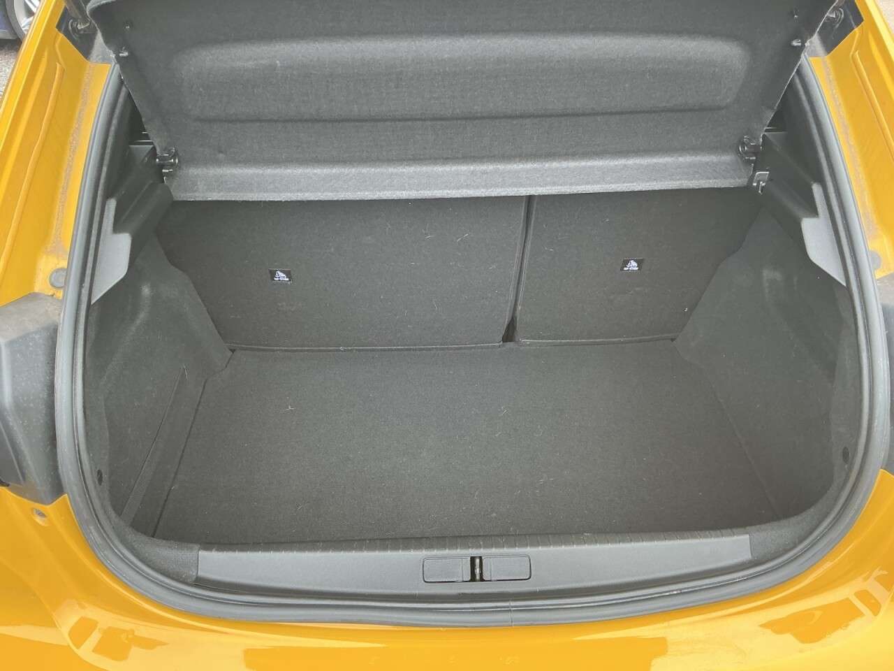 2023 PEUGEOT 208 2023 PEUGEOT 208