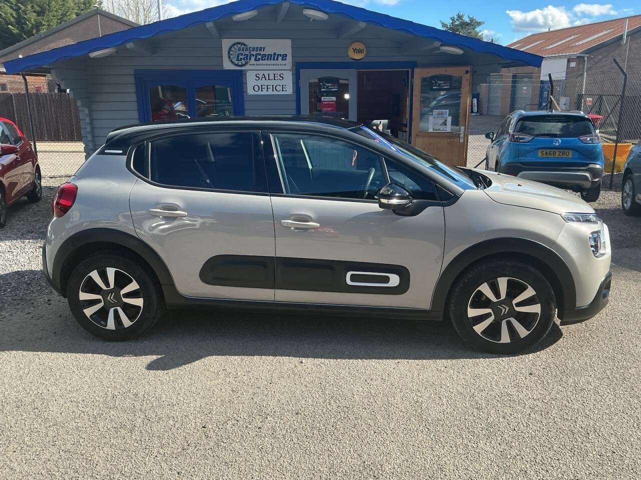A 2024 CITROEN C3 1.2 PureTech PLUS Hatchback 5dr Petrol EAT6 Euro 6 (s/s) (110 ps) Call us n A 2024 CITROEN C3 1.2 PureTech PLUS Hatchback 5dr Petrol EAT6 Euro 6 (s/s) (110 ps) Call us n