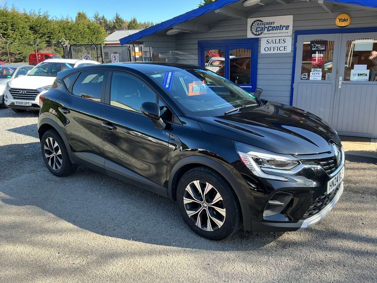 A 2024 RENAULT CAPTUR 1.0 TCe evolution SUV 5dr Petrol Manual Euro 6 (s/s) (90 ps) Part Exchange A 2024 RENAULT CAPTUR 1.0 TCe evolution SUV 5dr Petrol Manual Euro 6 (s/s) (90 ps) Part Exchange