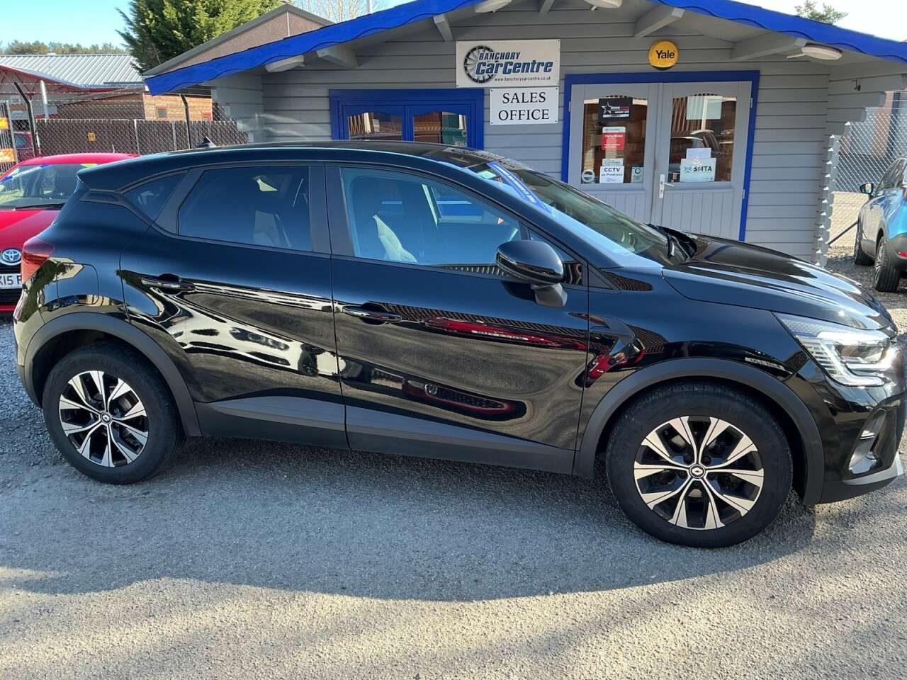 A 2024 RENAULT CAPTUR 1.0 TCe evolution SUV 5dr Petrol Manual Euro 6 (s/s) (90 ps) Part Exchange A 2024 RENAULT CAPTUR 1.0 TCe evolution SUV 5dr Petrol Manual Euro 6 (s/s) (90 ps) Part Exchange