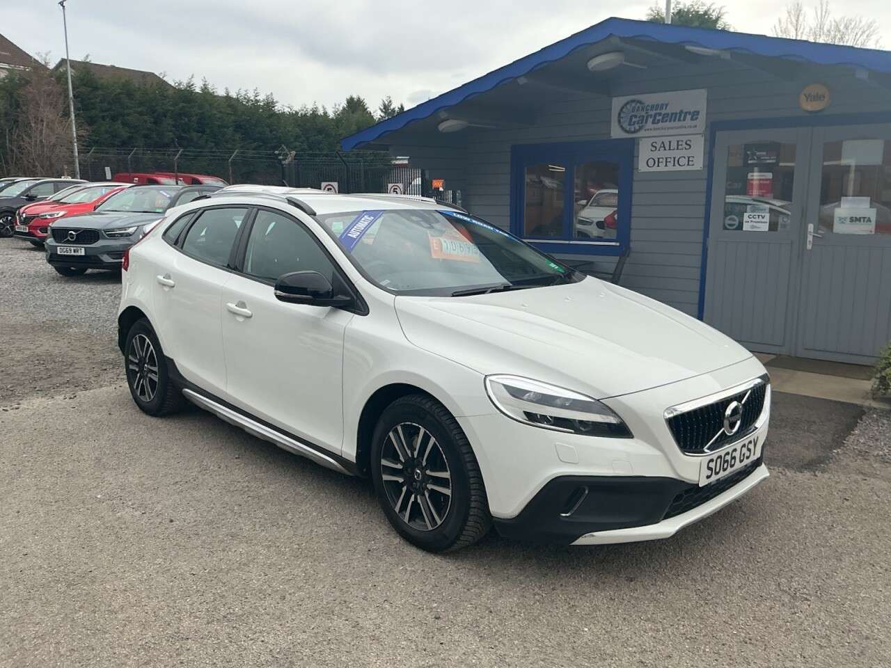 A 2016 VOLVO V40 CROSS COUNTRY 2.0 D2 Nav Plus Hatchback 5dr Diesel Auto Euro 6 (s/s) (120 ps) Only £20 a A 2016 VOLVO V40 CROSS COUNTRY 2.0 D2 Nav Plus Hatchback 5dr Diesel Auto Euro 6 (s/s) (120 ps) Only £20 a