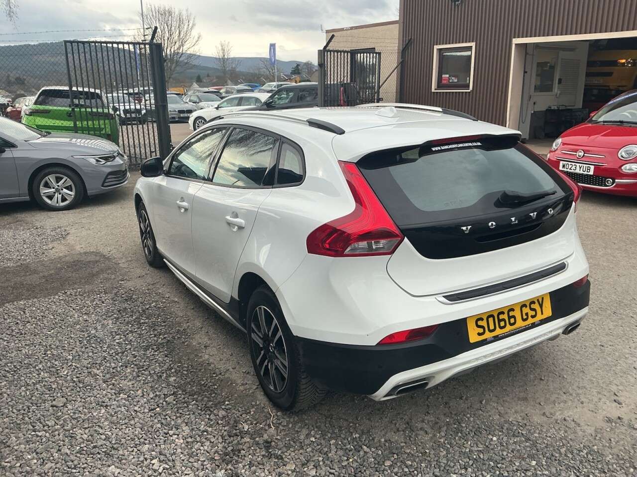 2016 VOLVO V40 CROSS COUNTRY 2016 VOLVO V40 CROSS COUNTRY