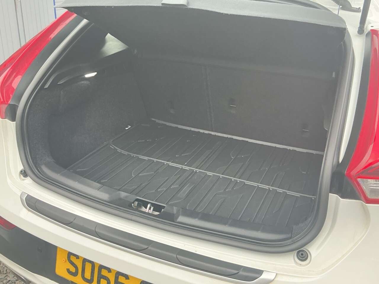 2016 VOLVO V40 CROSS COUNTRY 2016 VOLVO V40 CROSS COUNTRY