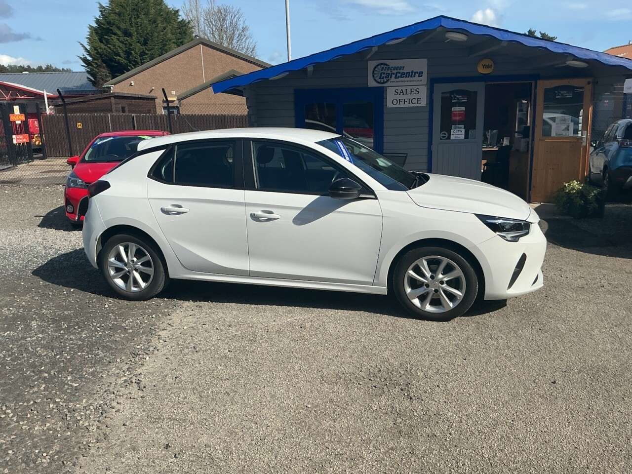 A 2020 VAUXHALL CORSA 1.2 SE Premium Hatchback 5dr Petrol Manual Euro 6 (75 ps) Call us now for m A 2020 VAUXHALL CORSA 1.2 SE Premium Hatchback 5dr Petrol Manual Euro 6 (75 ps) Call us now for m