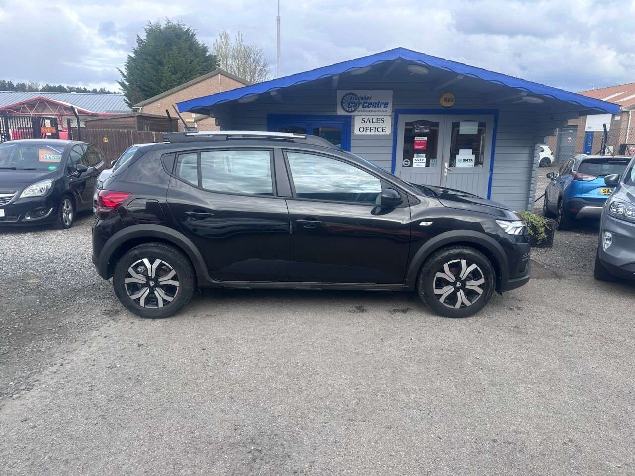 A 2022 DACIA SANDERO STEPWAY 1.0 TCe Prestige Hatchback 5dr Petrol Manual Euro 6 (s/s) (90 ps) Great con A 2022 DACIA SANDERO STEPWAY 1.0 TCe Prestige Hatchback 5dr Petrol Manual Euro 6 (s/s) (90 ps) Great con